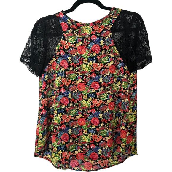 Astr Tops - ASTR Floral Metallic Lace Sleeve T-shirt (M)